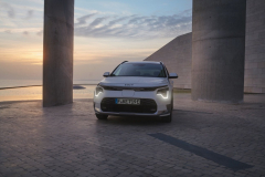 Kia_Niro_Image_Motif_13_EVfullfront_LHD_RGB_1