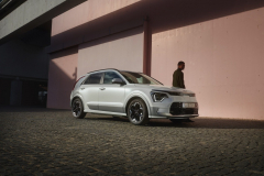 Kia_Niro_Image_Motif_20_EVLifestyle_LHD_RGB_1